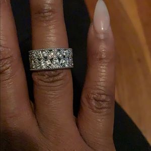 BRAND NEW Pandora Shimmering Leaves Ring